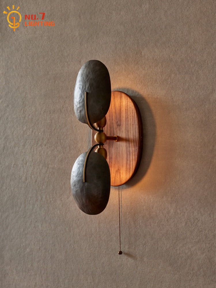 Interior Design Years - Amerikanische Retro-Wandleuchte aus Massivholz und Kupfer,
