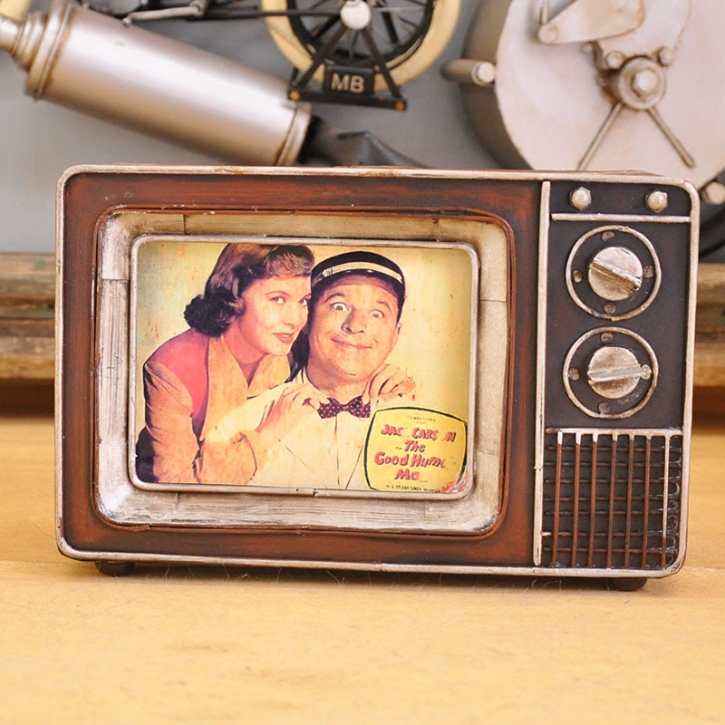 Retro-Eisen-Tischdekoration, i – Interior Design Years Bewertung und Preis
