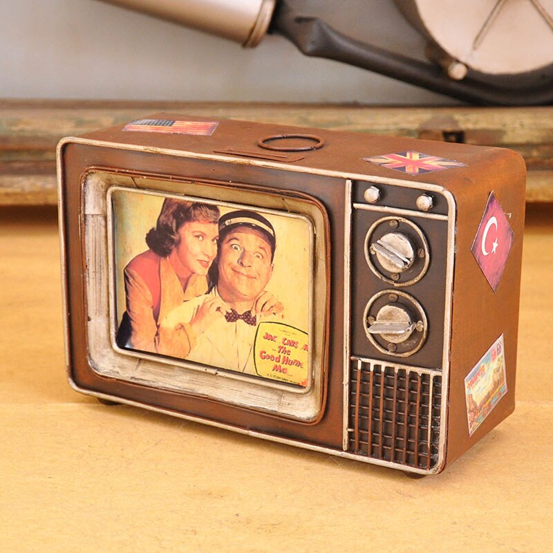 Retro-Eisen-Tischdekoration, i – Interior Design Years Bewertung und Preis