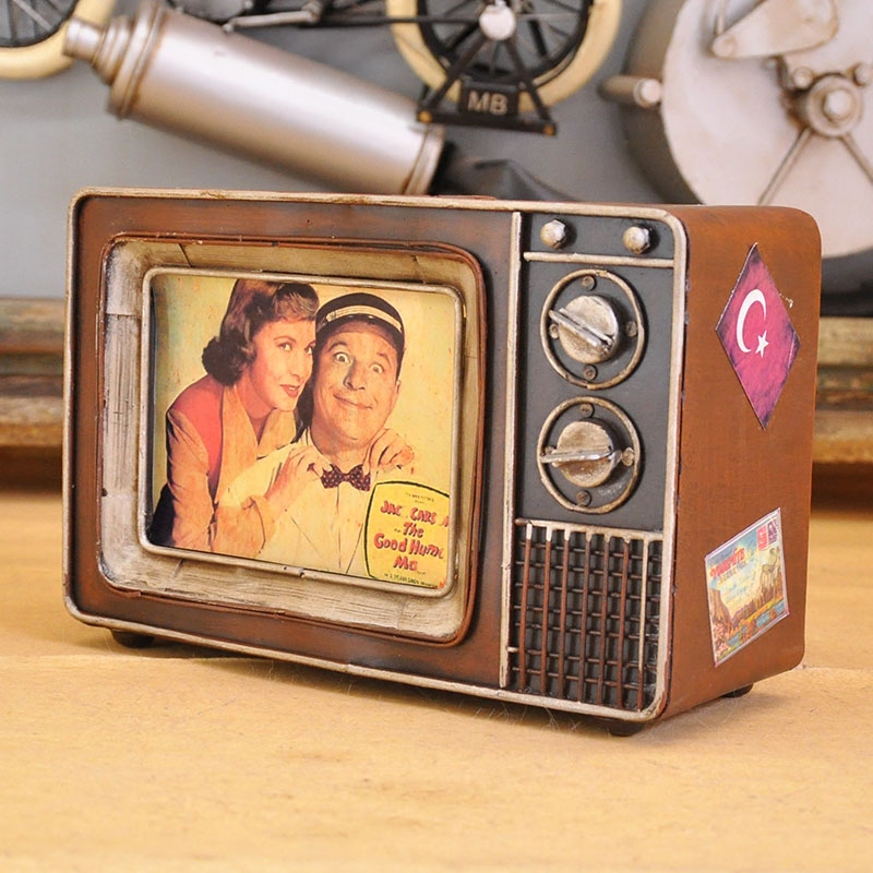 Retro-Eisen-Tischdekoration, i – Interior Design Years Bewertung und Preis